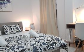 Palette Apartment Bamboo - Athens Center, 6 Bd, 3 Bath
